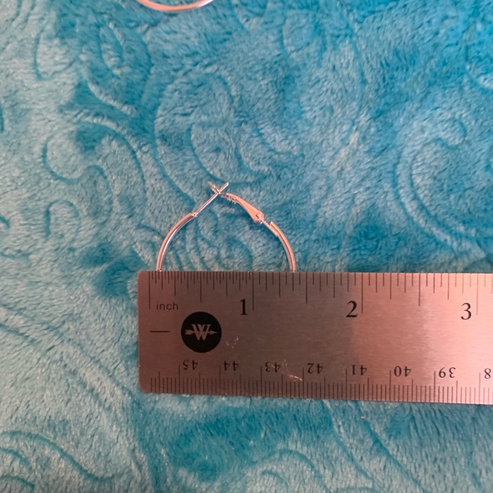1 1/2 inch silver hoop earrings